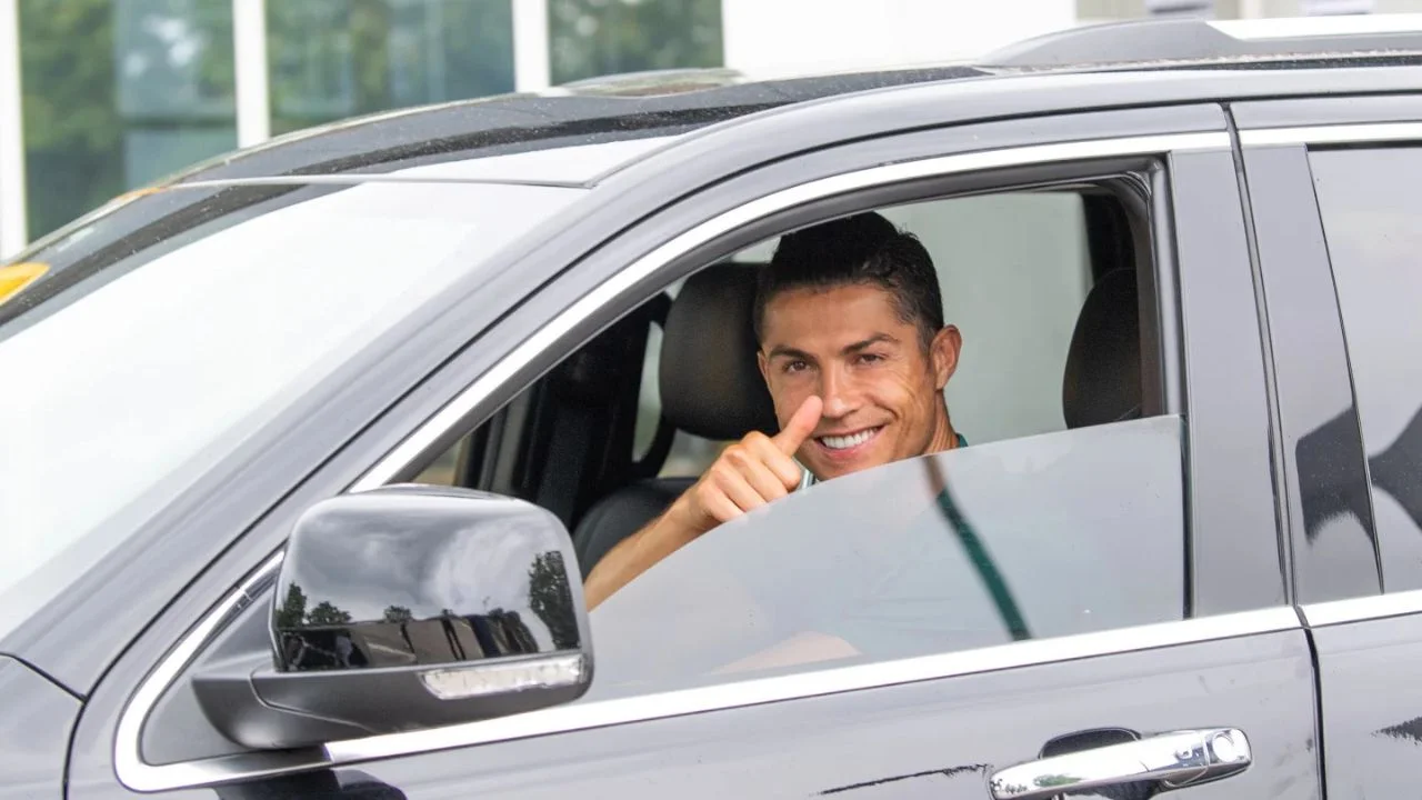 Footballers Cars vs Cricketers Cars